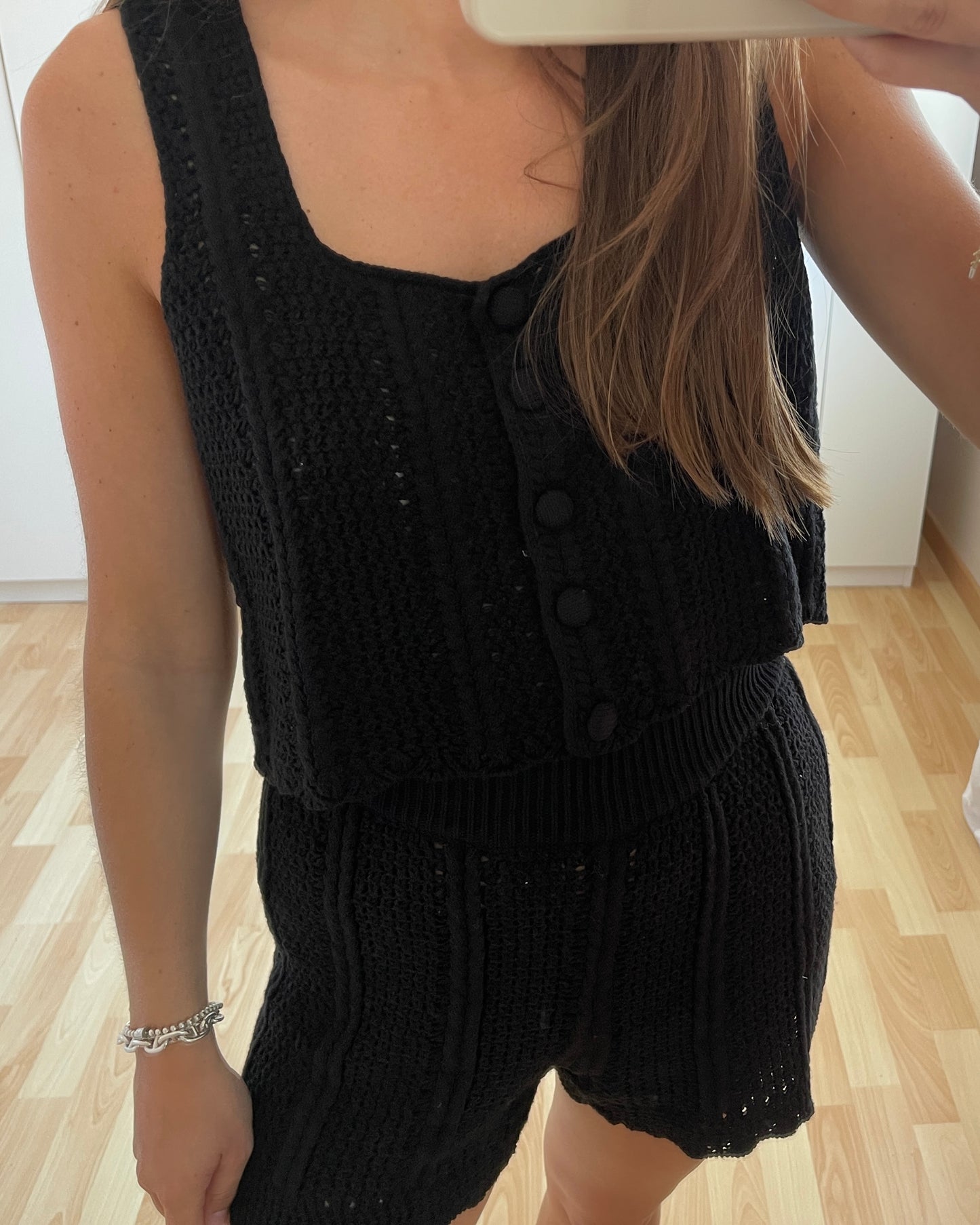 Top crochet noir